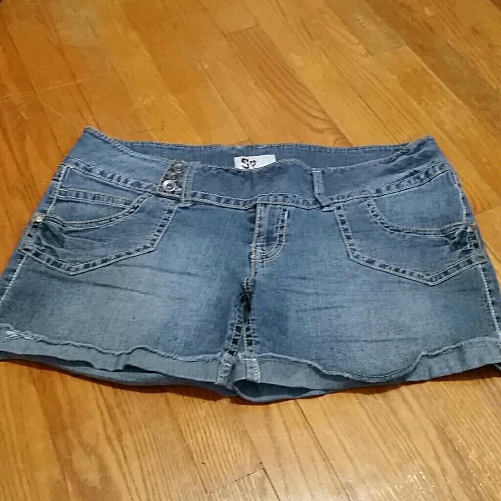 SO size 17 jean shorts.